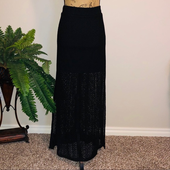 Guess Dresses & Skirts - NWOT Stunning Crotchet Illusion Maxi